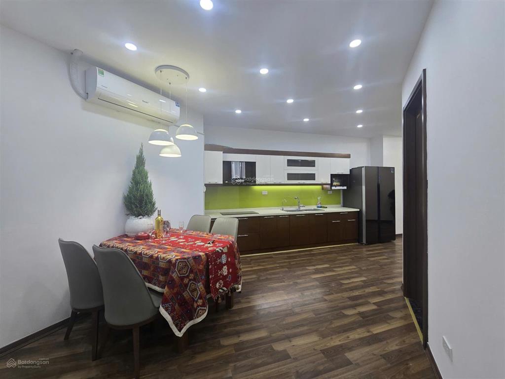 Bán căn hộ chung cư 60m2 chính chủ tái định cư hoàng cầu, đống đa, hn, giá 5,1 tỷ   0888 346 ***