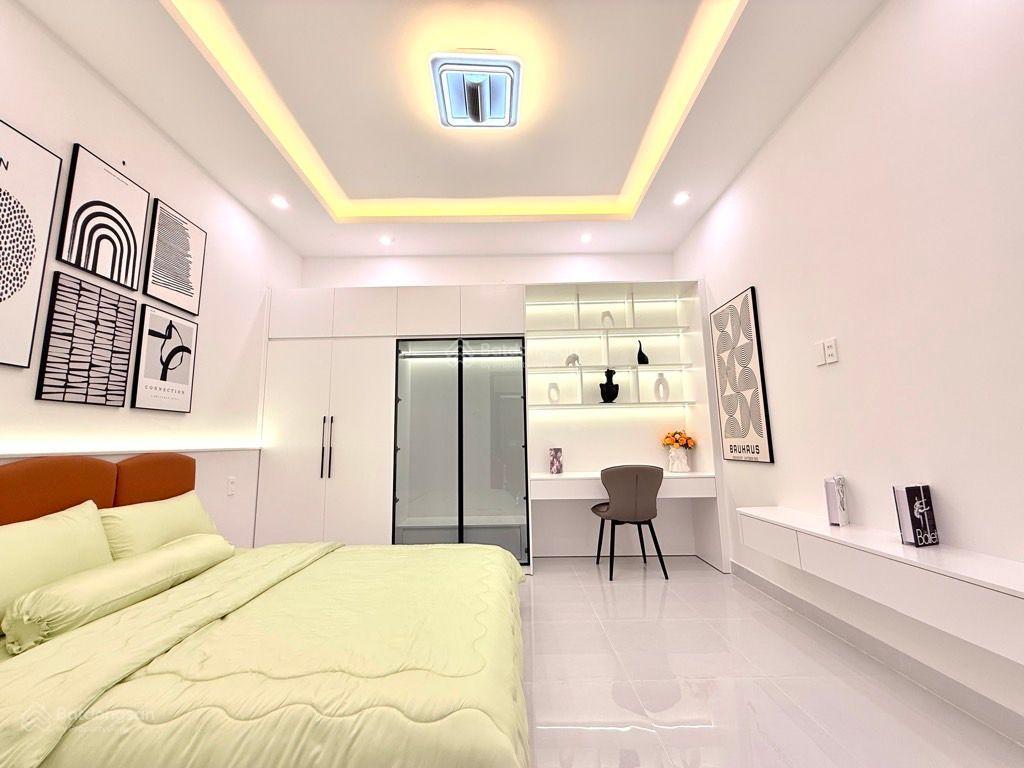 Hẻm xe tải 7m có vỉa hè sát mặt tiền nguyễn xí, bình thạnh72m2 4tầng,thang máy chờ nhỉnh 9 tỷtl