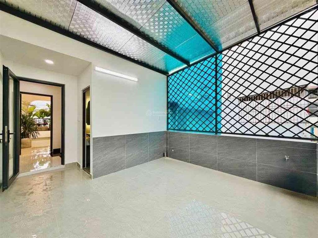 Sổ phân lô  4x16m  4 tầng  2 mặt hẻm  xe hơi ngủ trong nhà  64m²  chỉ hơn 10 tỷ sát mt