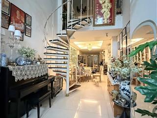 Cần bán gấp nhà đinh tiên hoàng giáp quận 1 74m25tầng xe hơi tới sát nhà cách mt chỉ 50m hơn 10t