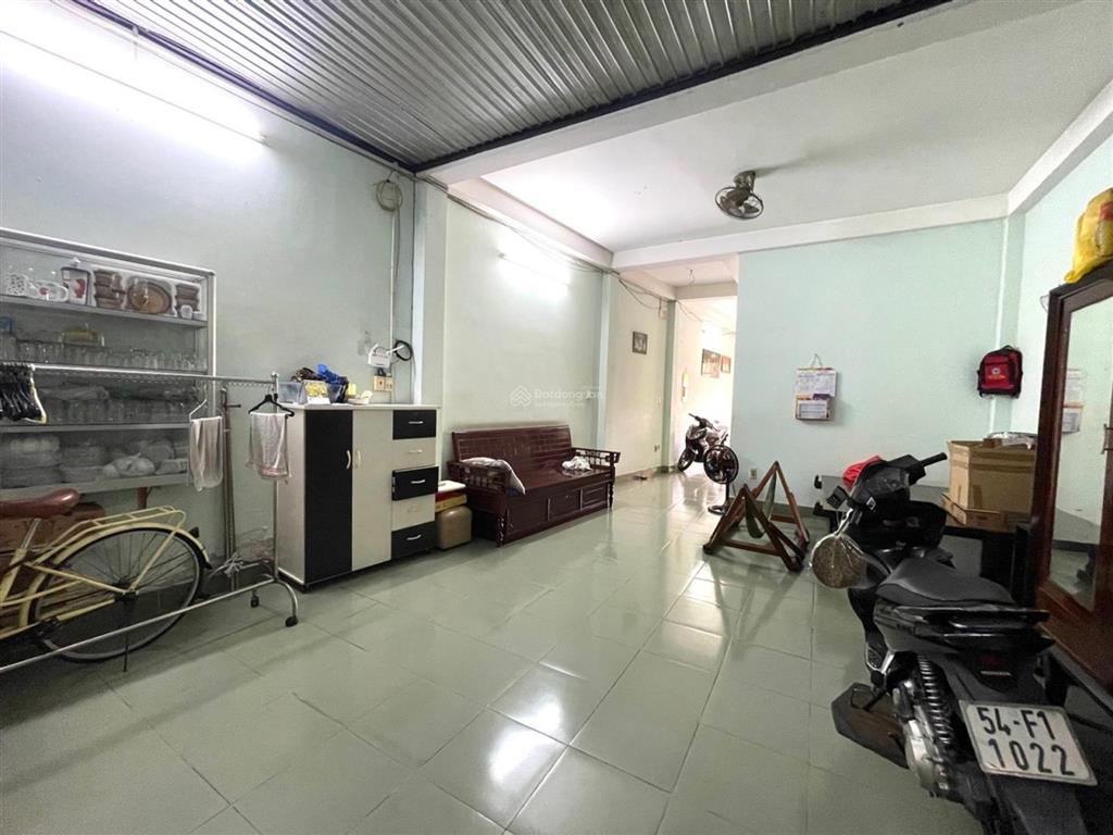 Hẻm oto 7 chỗ khu phân lô nơ trang long khu cán bộ 87m2  ngang 4.2m  2 tầng 5pn chỉ 97tr/m2