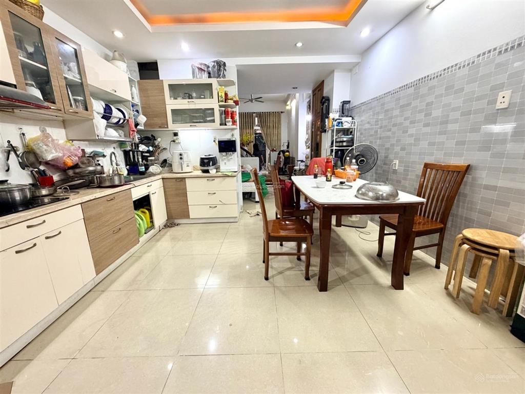 Hẻm oto quay đầu nơ trang long sổ phân lô 70m2(4.2x16m)4 tầng sân thượng có gara oto chỉ hơn 13tỷ