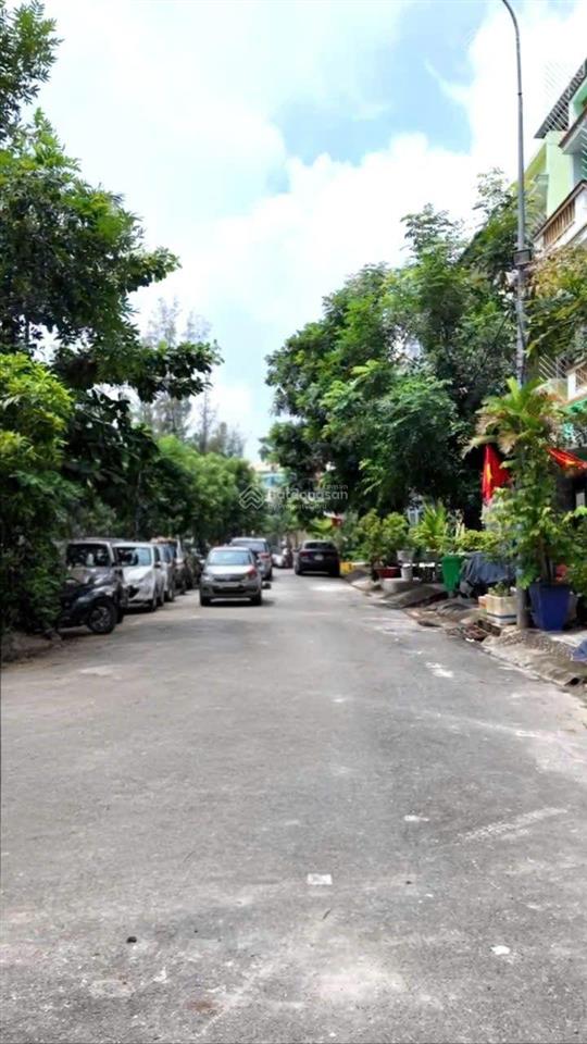 Bán cực rẻ nhà phố rẻ nhất kdc greenlife 13c nguyễn văn linh, sổ hồng riêng, hoàn công đầy đủ