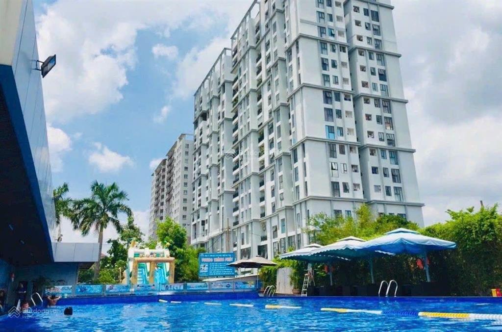 Căn hộ a.view 3pn 2wc. căn góc thoáng, có ban công rất rộng uống trà, trồng cây