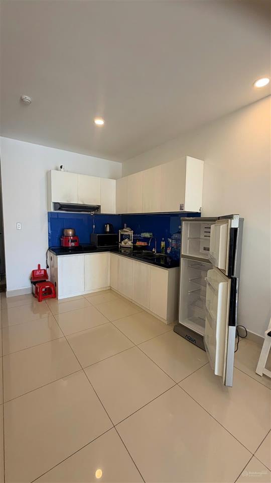 Bán gấp căn 1pn giá 2.5 tỷ melody vũng tàu trung tâm bãi sau, có sổ hồng.  0775 707 *** phạm yến