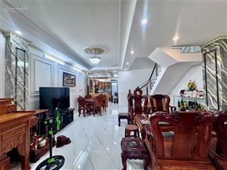 Kẹt tiền cần bán gấp nhà liên kế bà rịa city gate  giá 6.4tỷ có sổ,  0775 707 *** phạm yến