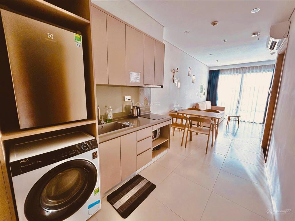 Bán gấp căn 1pn the sóng vũng tàu cách biển 200m, full nội thất, giá 2 tỷ 0775 707 *** phạm yến
