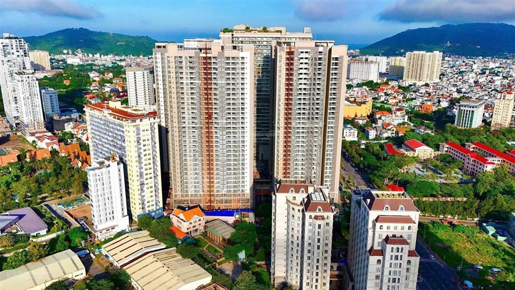 Chính chủ cần bán gấp căn 2pn view biển vũng tàu pearl, 76.5m2 giá 2.950 tỷ.  phạm yến 0775 707 ***