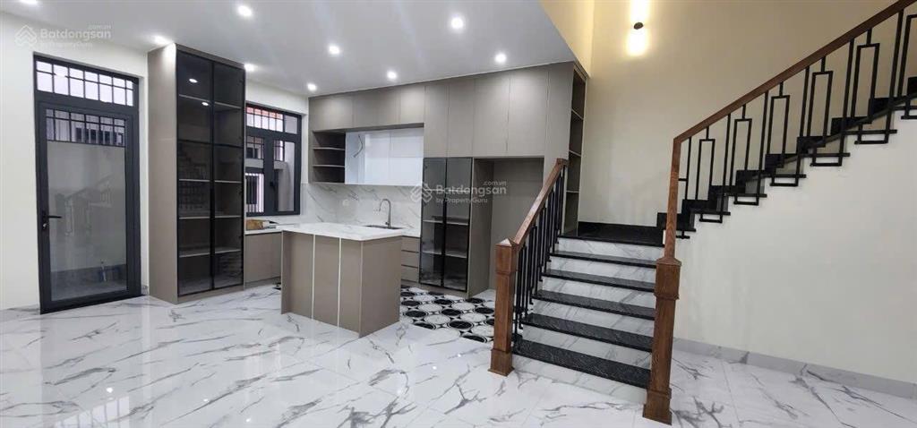Cần bán gấp nhà phố 120m2 1 trệt 2 lầu ngay trung tâm tp bà rịa, giá 5.7 tỷ, có sổ hồng 0775 707 ***
