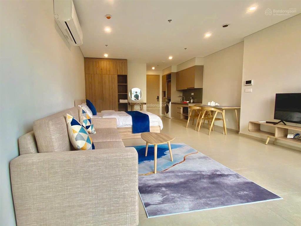 Cần bán căn hộ the sóng vũng tàu full nội thất giá 2.1 tỷ, cách biển 200m, phạm yến 0775 707 ***