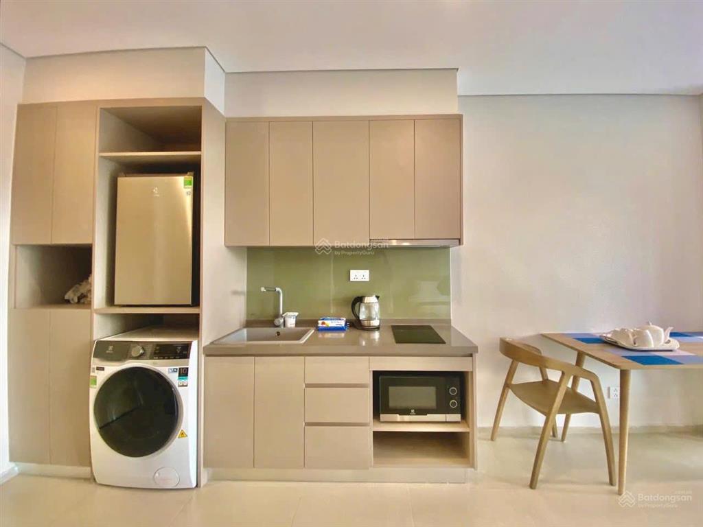 Cần bán căn hộ the sóng vũng tàu full nội thất giá 2.1 tỷ, cách biển 200m, phạm yến 0775 707 ***