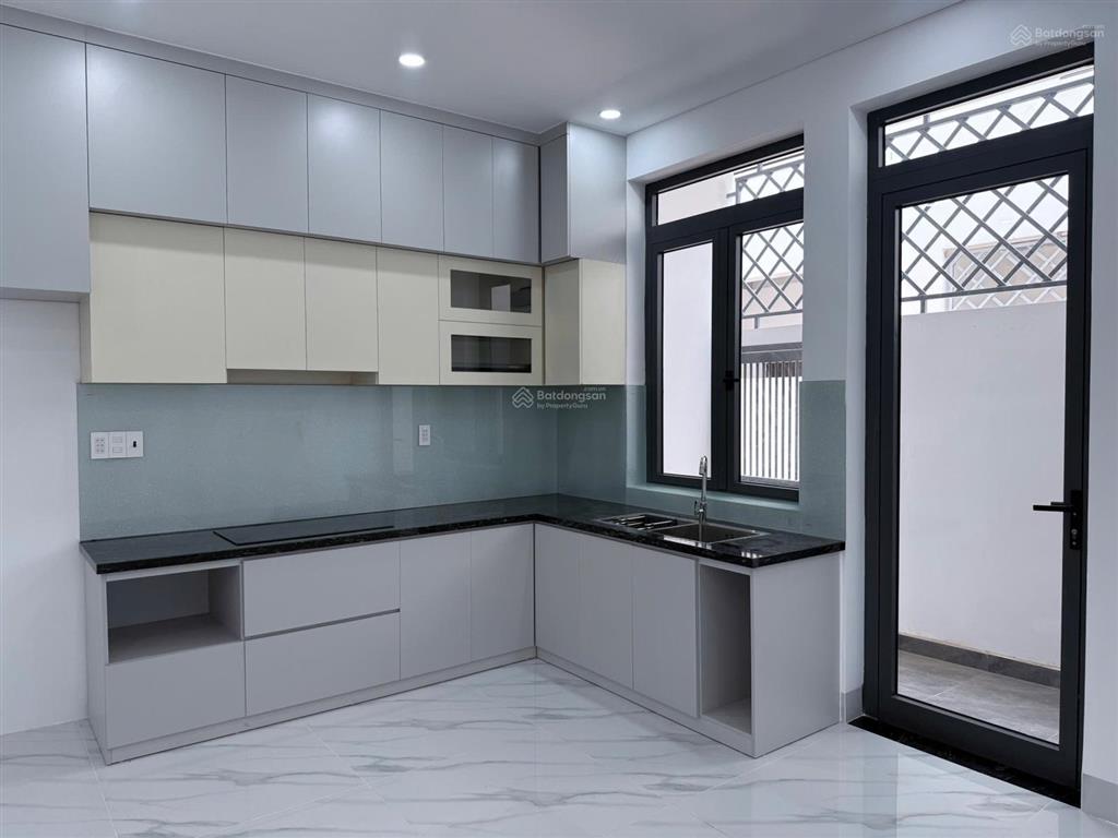 Bán căn nhà phố bà rịa city gate 3 lầu 100m2  5.1 tỷ 0775 707 *** phạm yến