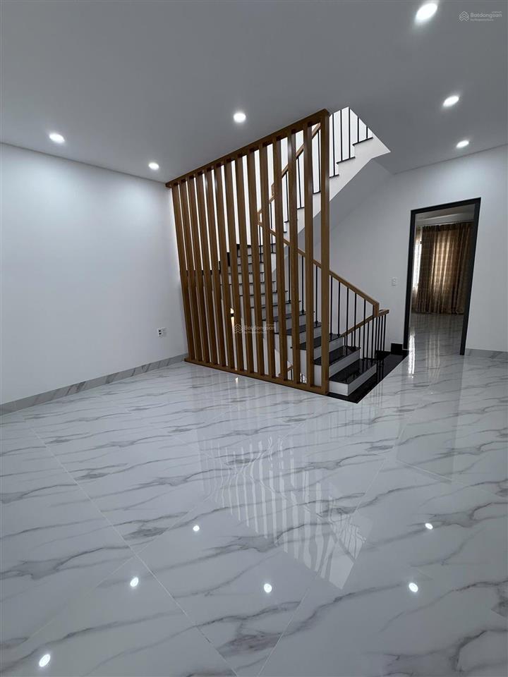Bán căn nhà phố bà rịa city gate 3 lầu 100m2  5.1 tỷ 0775 707 *** phạm yến