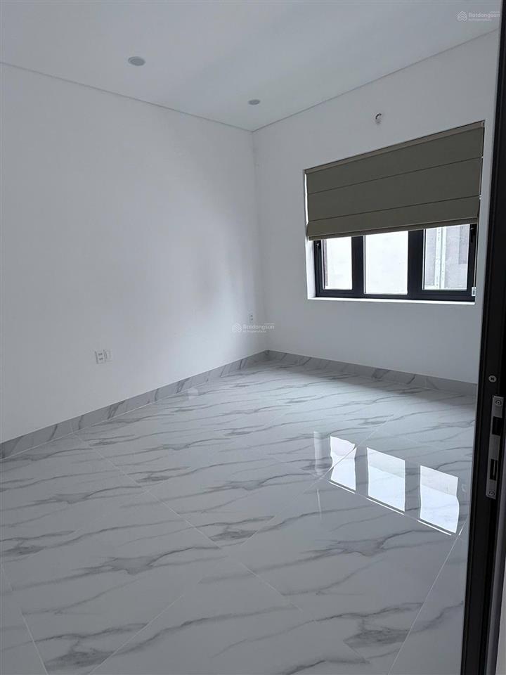 Bán căn nhà phố bà rịa city gate mới xây 5,1 tỷ, sổ riêng.  0775 707 *** phạm yến