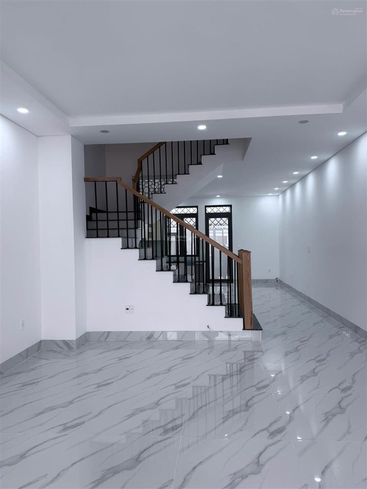 Bán căn nhà phố bà rịa city gate mới xây 5,1 tỷ, sổ riêng.  0775 707 *** phạm yến