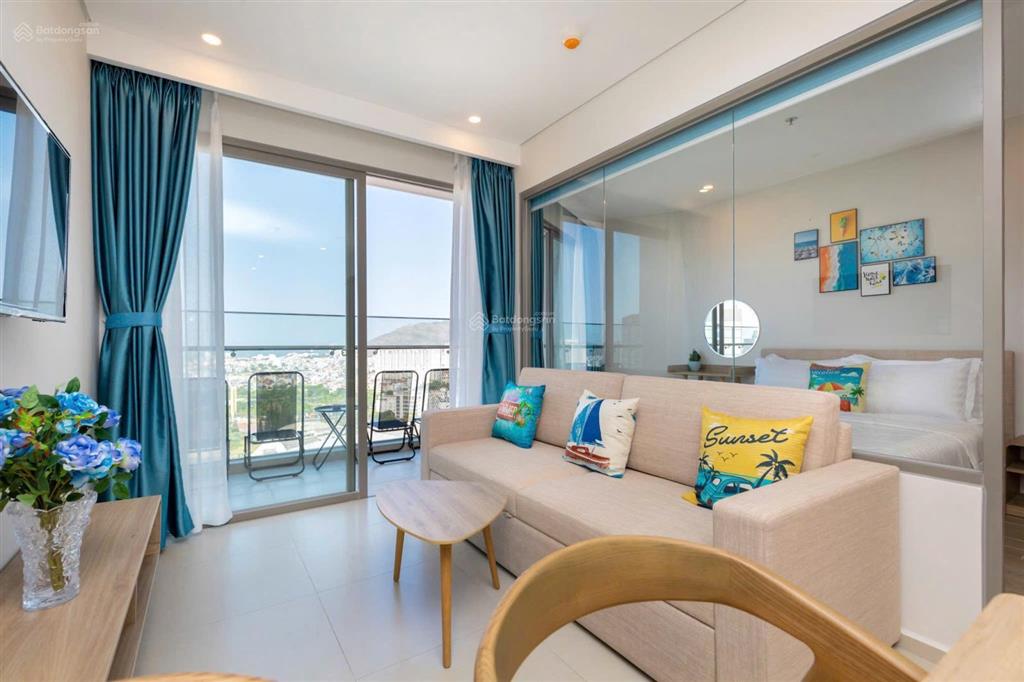 Bán nhanh căn 2pn view thành phố biển the sóng vũng tàu 2,3 tỷ.  0775 707 *** phạm yến