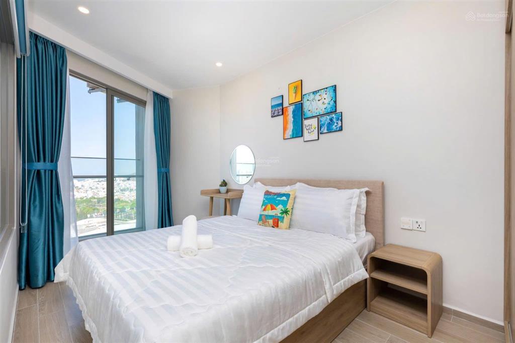 Bán nhanh căn 2pn view thành phố biển the sóng vũng tàu 2,3 tỷ.  0775 707 *** phạm yến