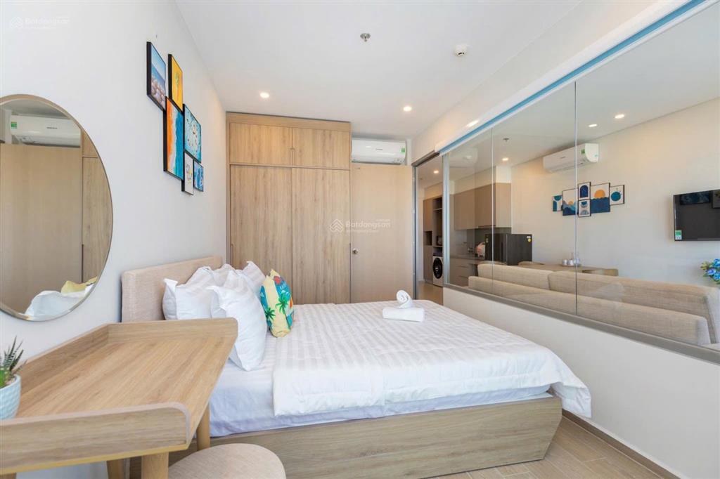 Bán nhanh căn 2pn view thành phố biển the sóng vũng tàu 2,3 tỷ.  0775 707 *** phạm yến