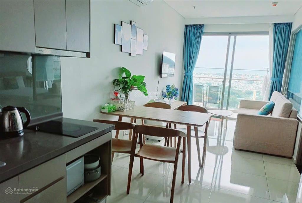 Bán nhanh căn 2pn view thành phố biển the sóng vũng tàu 2,3 tỷ.  0775 707 *** phạm yến