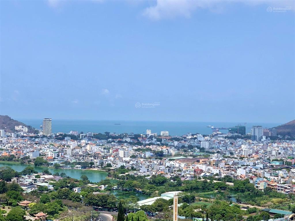 Bán nhanh căn 2pn view thành phố biển the sóng vũng tàu 2,3 tỷ.  0775 707 *** phạm yến