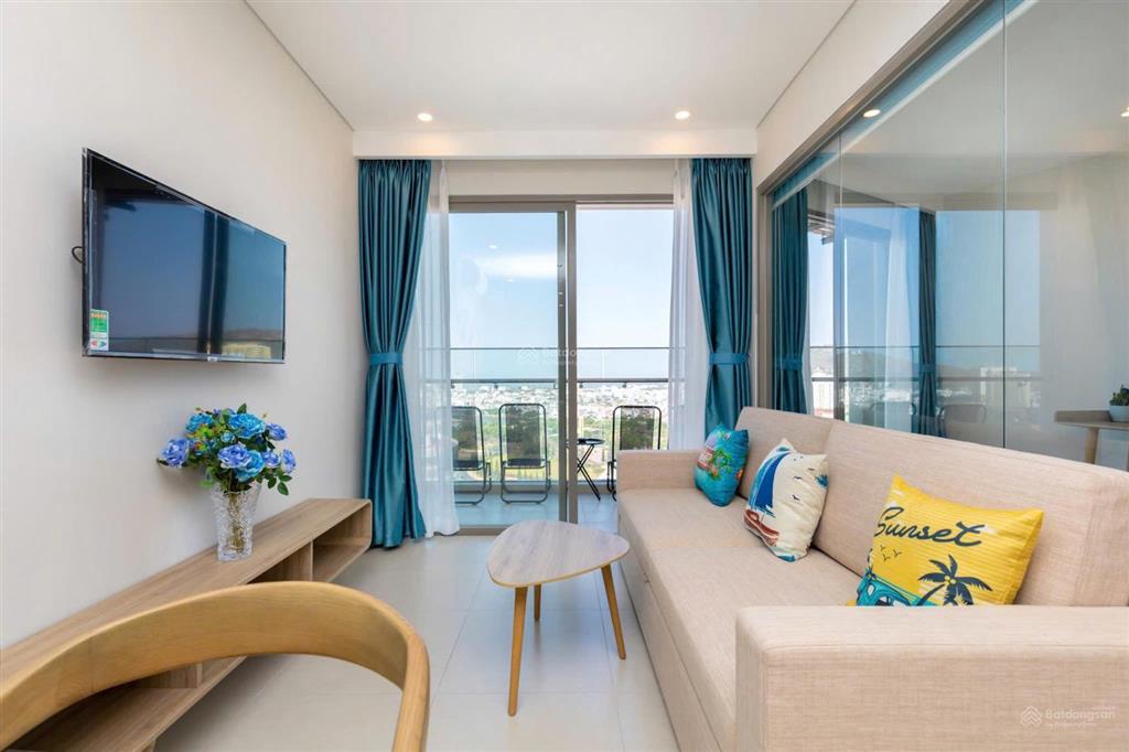 Bán nhanh căn 2pn view thành phố biển the sóng vũng tàu 2,3 tỷ.  0775 707 *** phạm yến