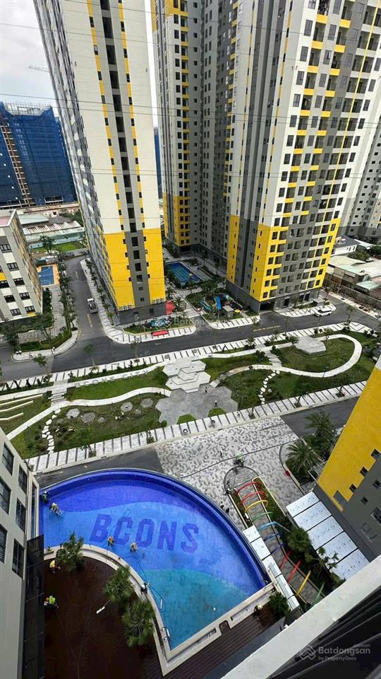 Căn góc tháp diamond cần bán, giá tốt thị trường, tầng thấp hướng đông nam nhìn về tttm city