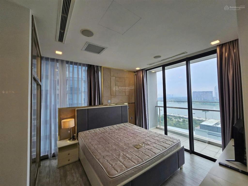 Căn góc tháp diamond cần bán, giá tốt thị trường, tầng thấp hướng đông nam nhìn về tttm city