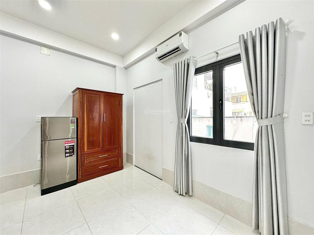 Phòng mới xây, thang máy ngay dương quảng hàm