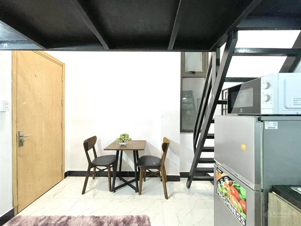Phòng gác lửng full nội thất ngay bệnh viện hoàn mỹ