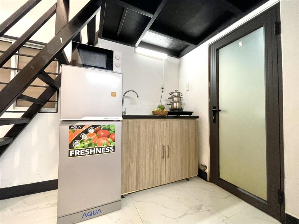 Phòng gác lửng full nội thất ngay bệnh viện hoàn mỹ