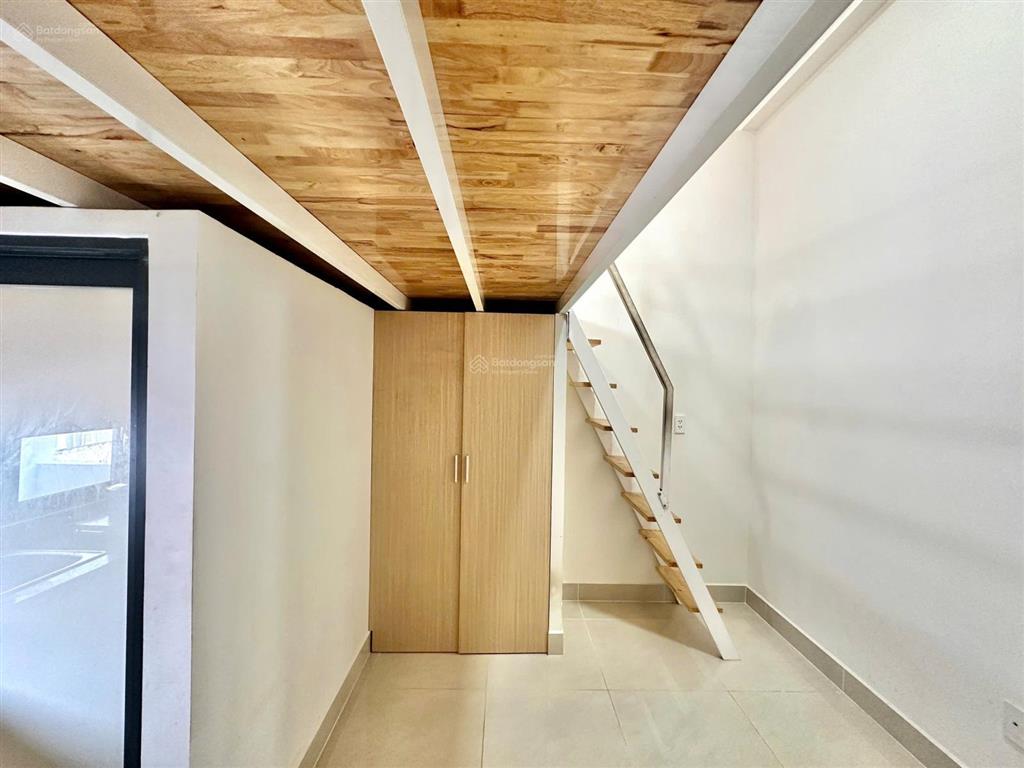 Phòng gác lửng mới xây ngay sân bay, cv gia định