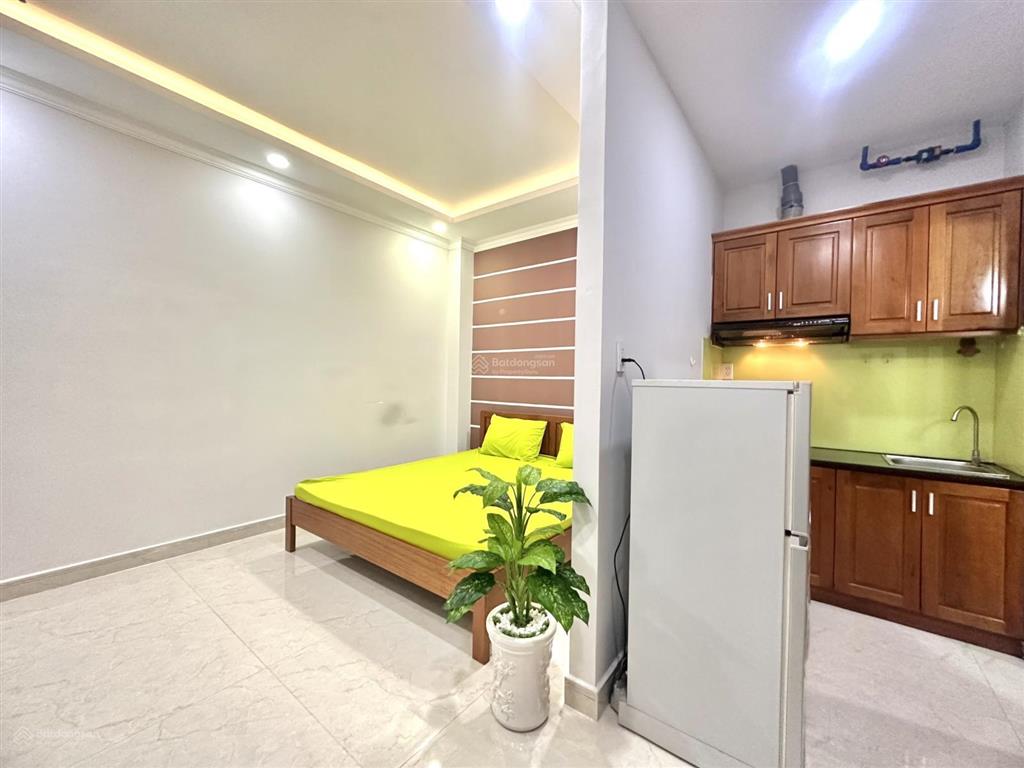 Phòng xinh xắn mới xây ngay đh bách khoa quận 10