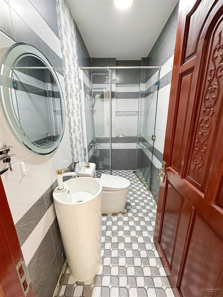 Cho thuê nhà mặt tiền kdc hưng phú ngay siêu thị go cần thơ