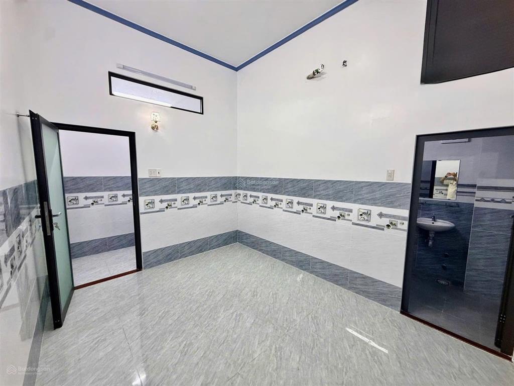 Cho thuê nhà mặt tiền gần đại lộ hòa bình, bến ninh kiều giá dưới 20 triệu