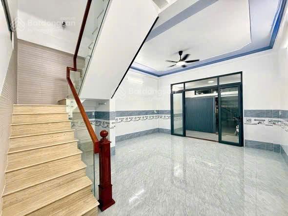 Cho thuê nhà mặt tiền gần đại lộ hòa bình, bến ninh kiều giá dưới 20 triệu