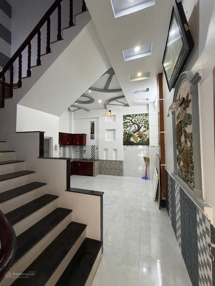 Cho thuê nhà 1 trệt 1 lầu mặt tiền kdc an khánh giá 10 triệu