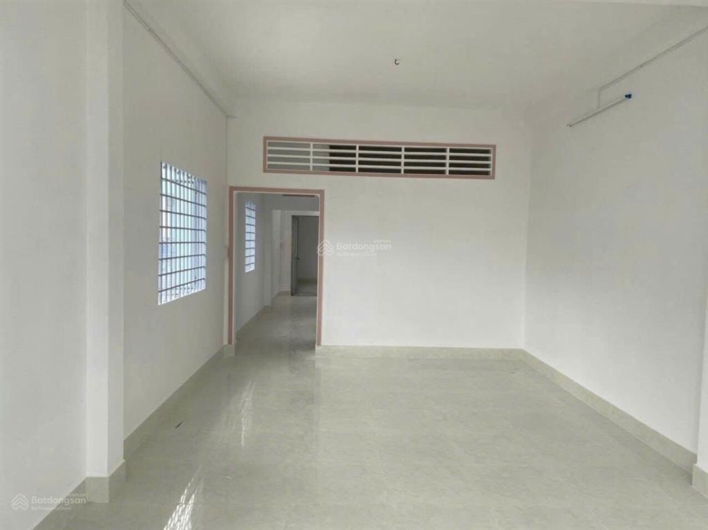 Cho thuê nhà mặt tiền đường 3 tháng 2 ngang 8,7m giá 55 triệu