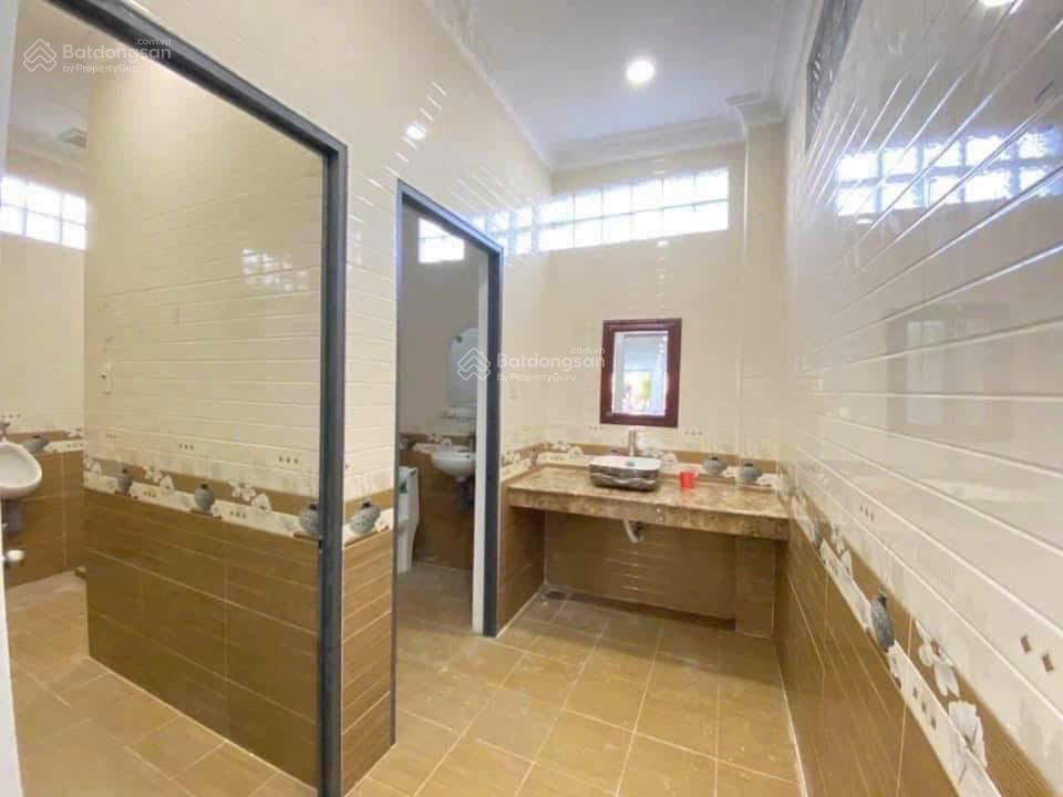 Cho thuê nhà mặt tiền đường nguyễn văn cừ gần trường đhyd cần thơ