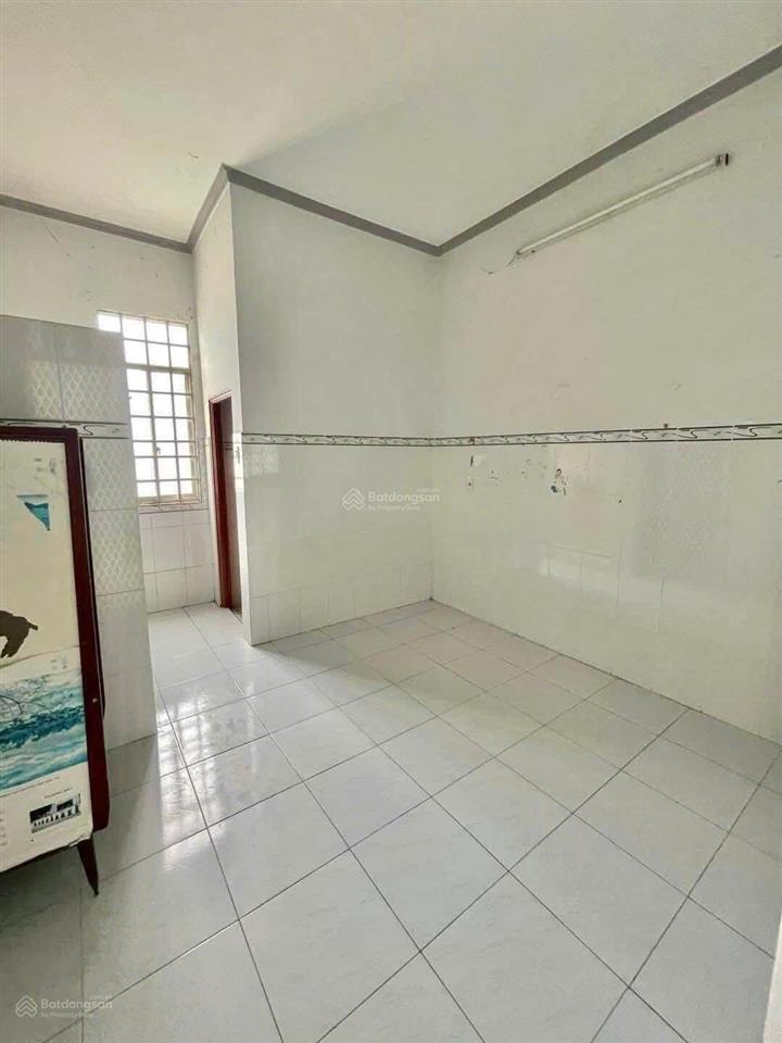 Cho thuê nhà mặt tiền đường trần việt châu ngang trên 6m giá 40 triệu