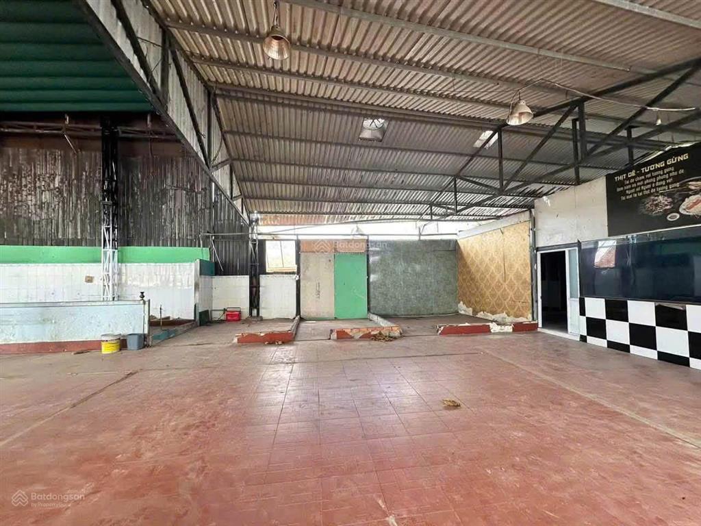 Cho thuê mặt bằng 700m2 mặt tiền đường nguyễn văn linh phường tân an cần thơ