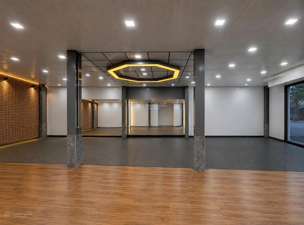 Cho thuê nhà 300m2 mặt tiền đường nguyễn văn cừ kdc an khánh cần thơ