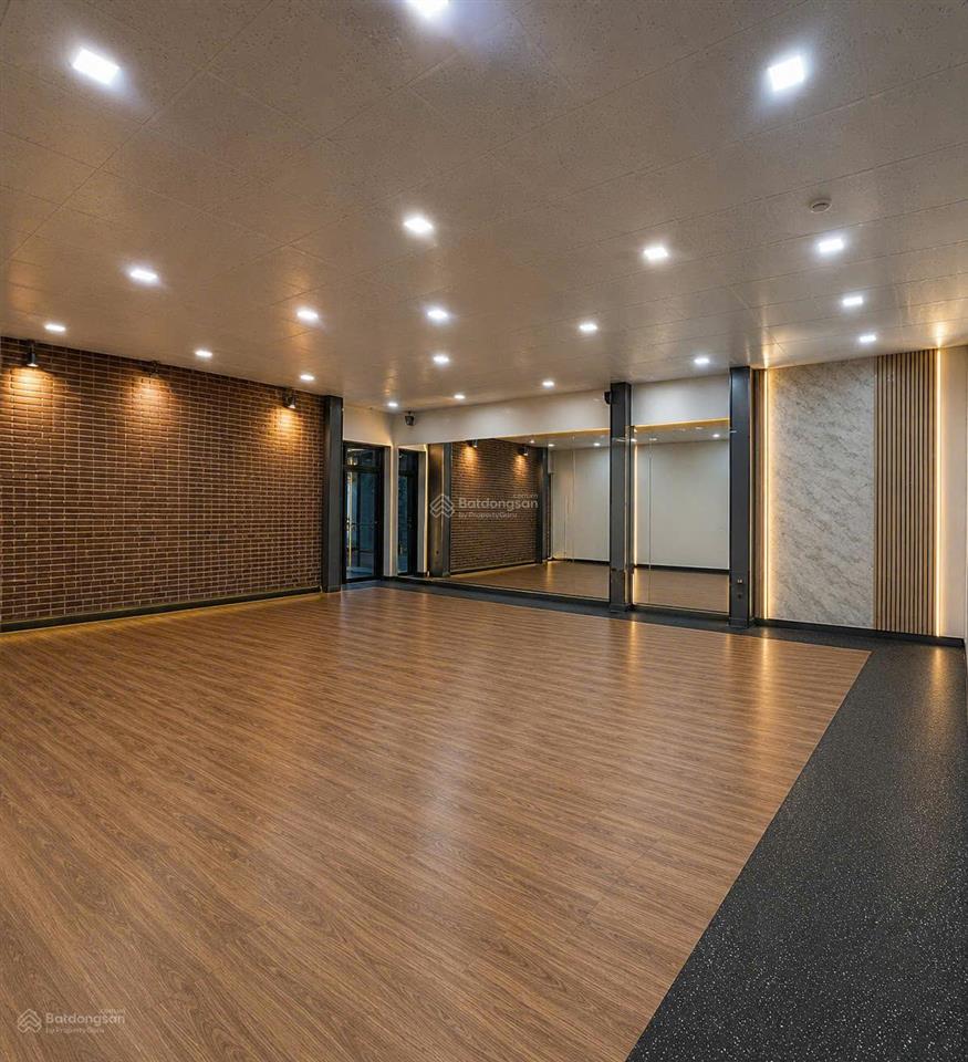 Cho thuê nhà 300m2 mặt tiền đường nguyễn văn cừ kdc an khánh cần thơ