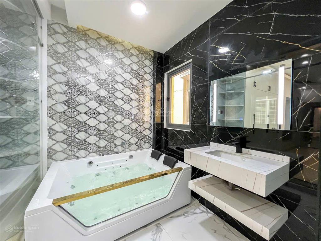 Cho thuê nhà 1 trệt 2 lầu full nội thất mặt tiền hẻm lớn đường trần phú cần thơ