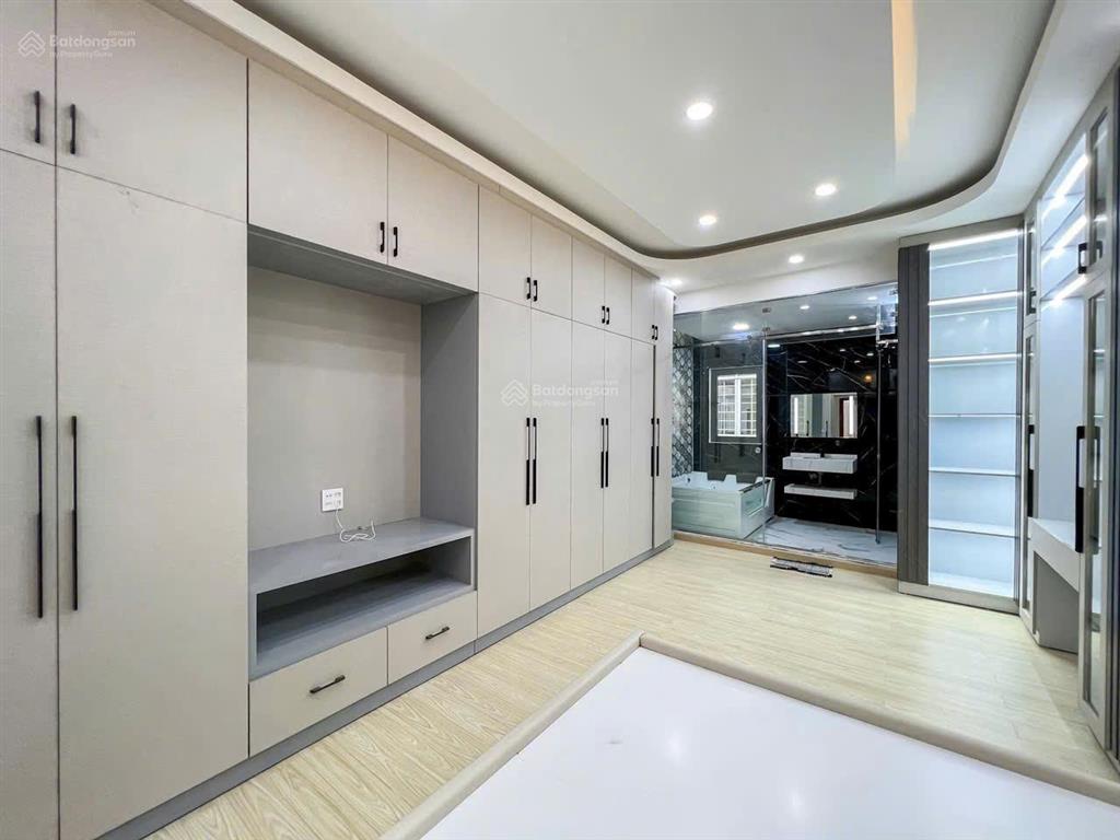 Cho thuê nhà 1 trệt 2 lầu full nội thất mặt tiền hẻm lớn đường trần phú cần thơ