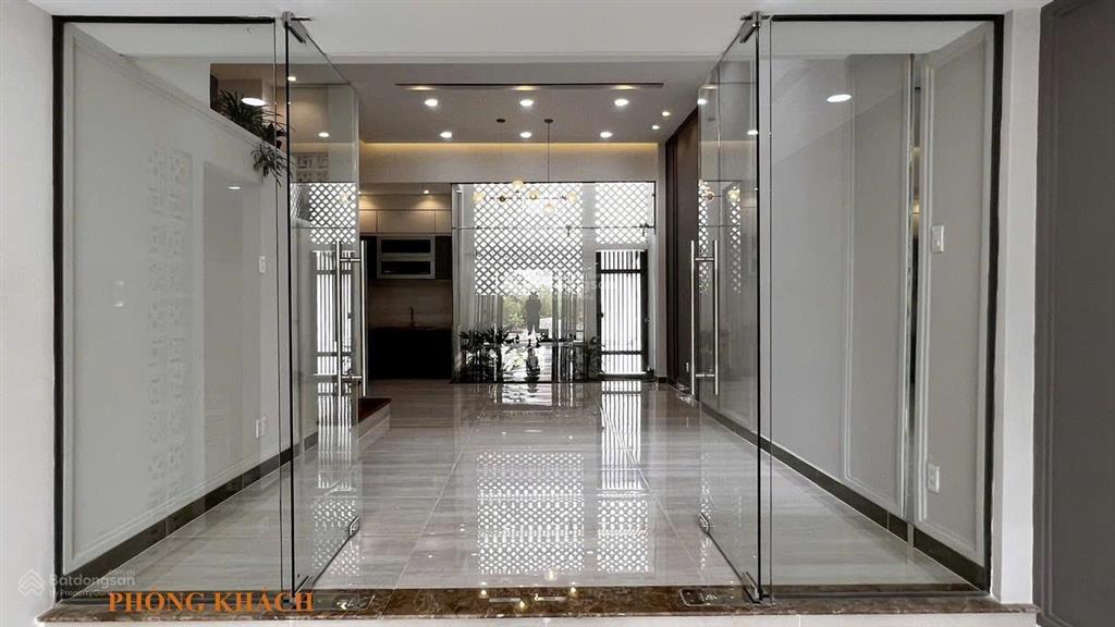 Bán nhà mặt tiền đường số 7 kdc văn hoá tây đô gần bến xe cần thơ giá 4 tỷ 700 triệu