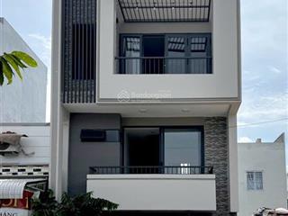 Bán nhà mặt tiền đường số 7 kdc văn hoá tây đô gần bến xe cần thơ giá 4 tỷ 700 triệu