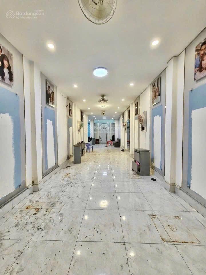 Cho thuê nhà mặt tiền 1 trệt 1 lầu ngay ngã 3 quang trung đường 30/4 cần thơ