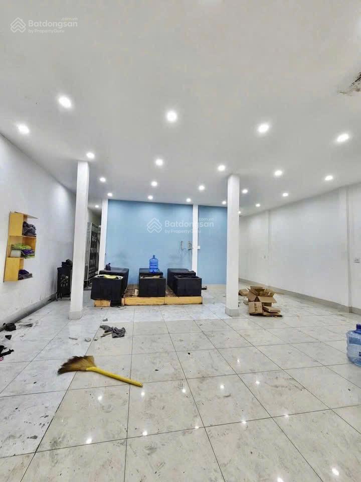 Cho thuê nhà mặt tiền 1 trệt 1 lầu ngay ngã 3 quang trung đường 30/4 cần thơ