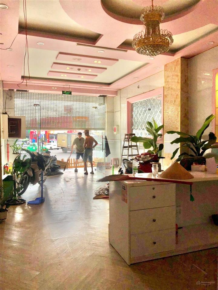Cho thuê nhà 5 lầu góc 2 mặt tiền đường 3 tháng 2 và trần hoàng na trung tâm cần thơ