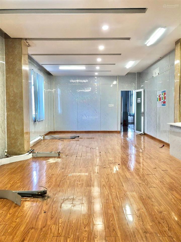Cho thuê nhà 5 lầu góc 2 mặt tiền đường 3 tháng 2 và trần hoàng na trung tâm cần thơ